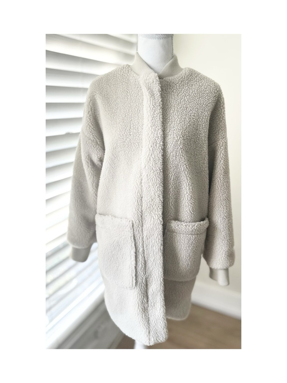 Eddie Bauer Teddy Fleece Coat in White Size XS Like New